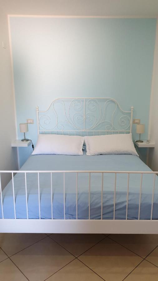 Iriss Bed & Breakfast Taormina Bagian luar foto