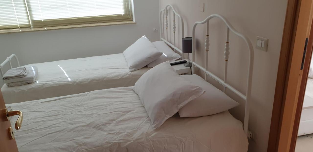 Iriss Bed & Breakfast Taormina Bagian luar foto