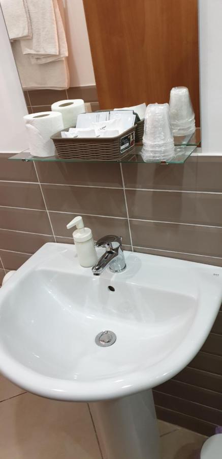 Iriss Bed & Breakfast Taormina Bagian luar foto