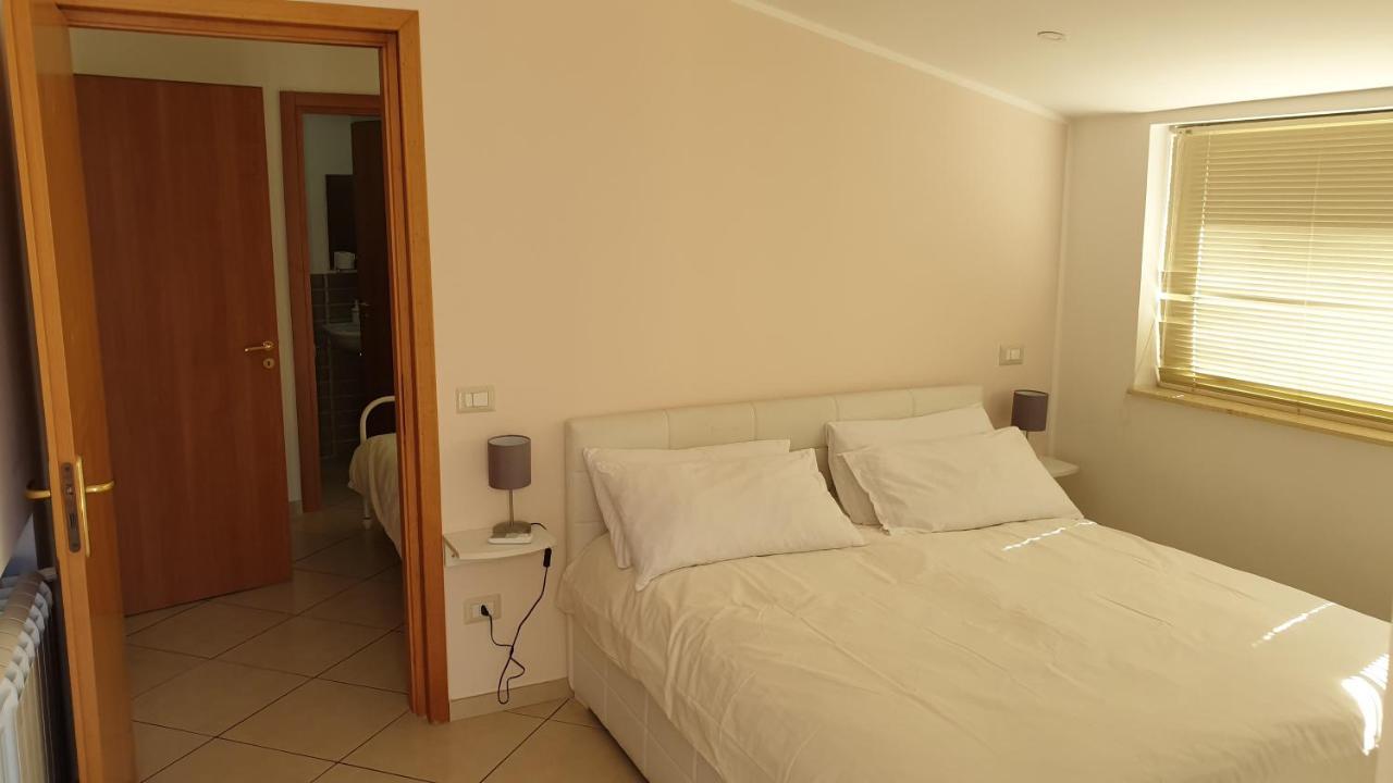 Iriss Bed & Breakfast Taormina Bagian luar foto