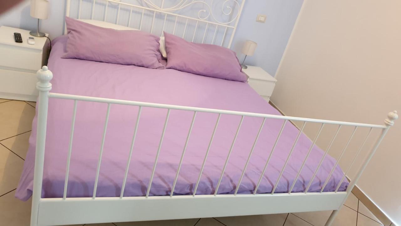 Iriss Bed & Breakfast Taormina Bagian luar foto